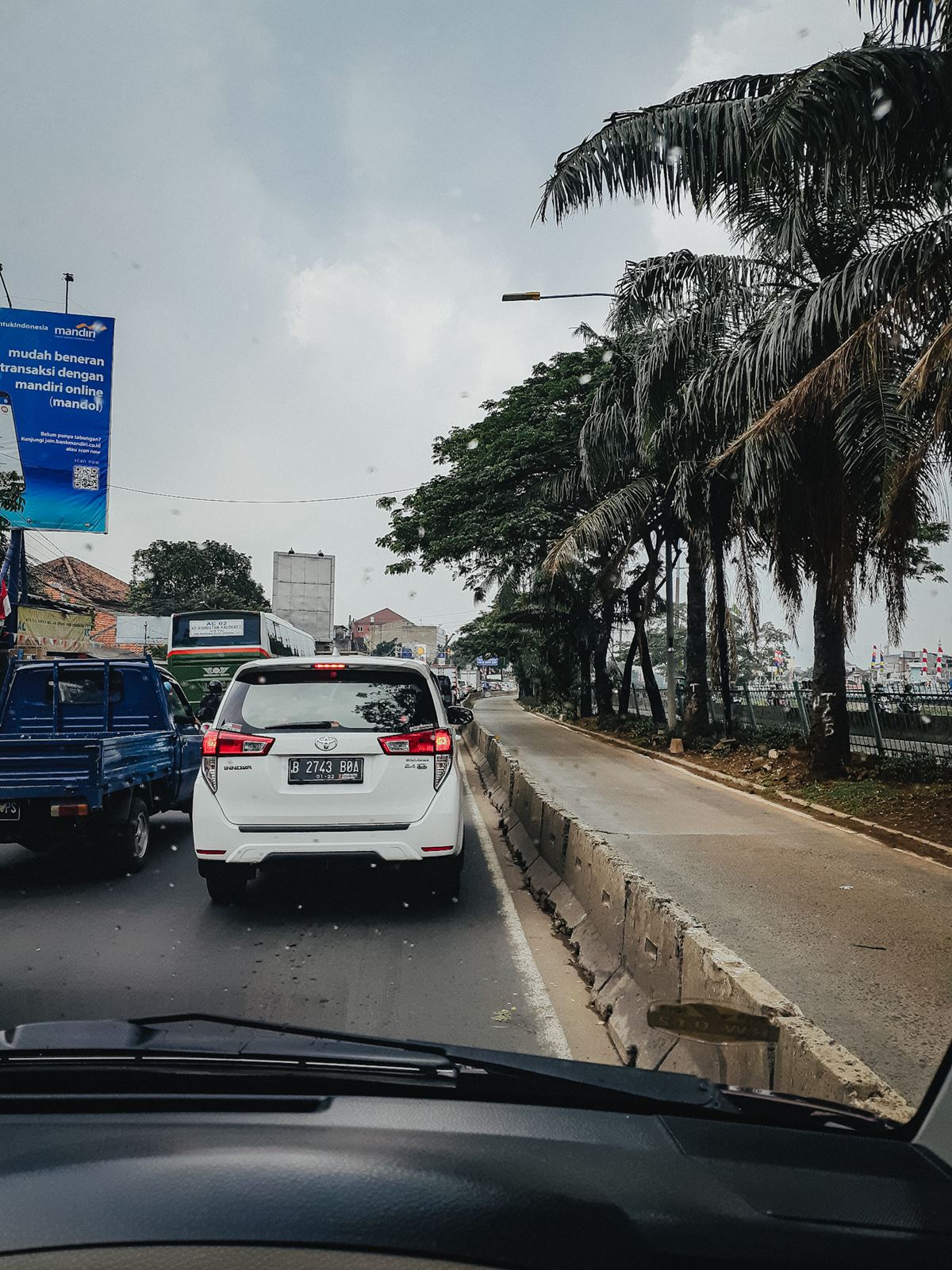 Detail Foto Lagi Nyetir Mobil Nomer 7