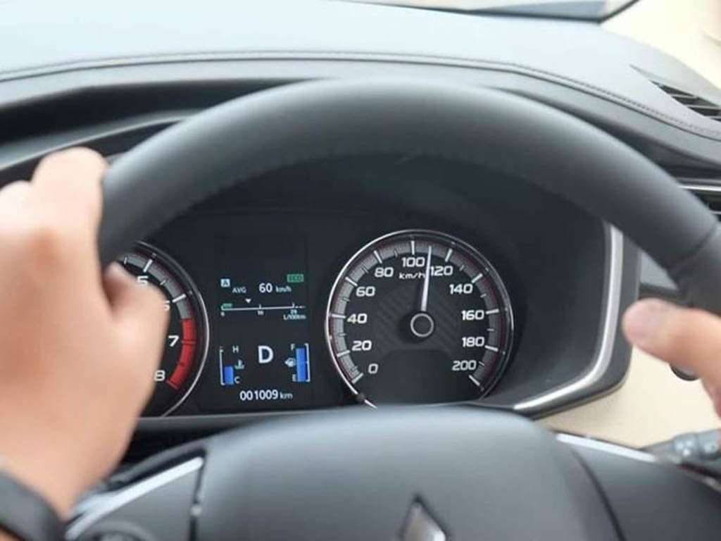 Detail Foto Lagi Nyetir Mobil Nomer 9