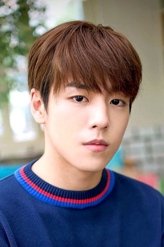 Detail Foto Lee Hyun Woo Nomer 13