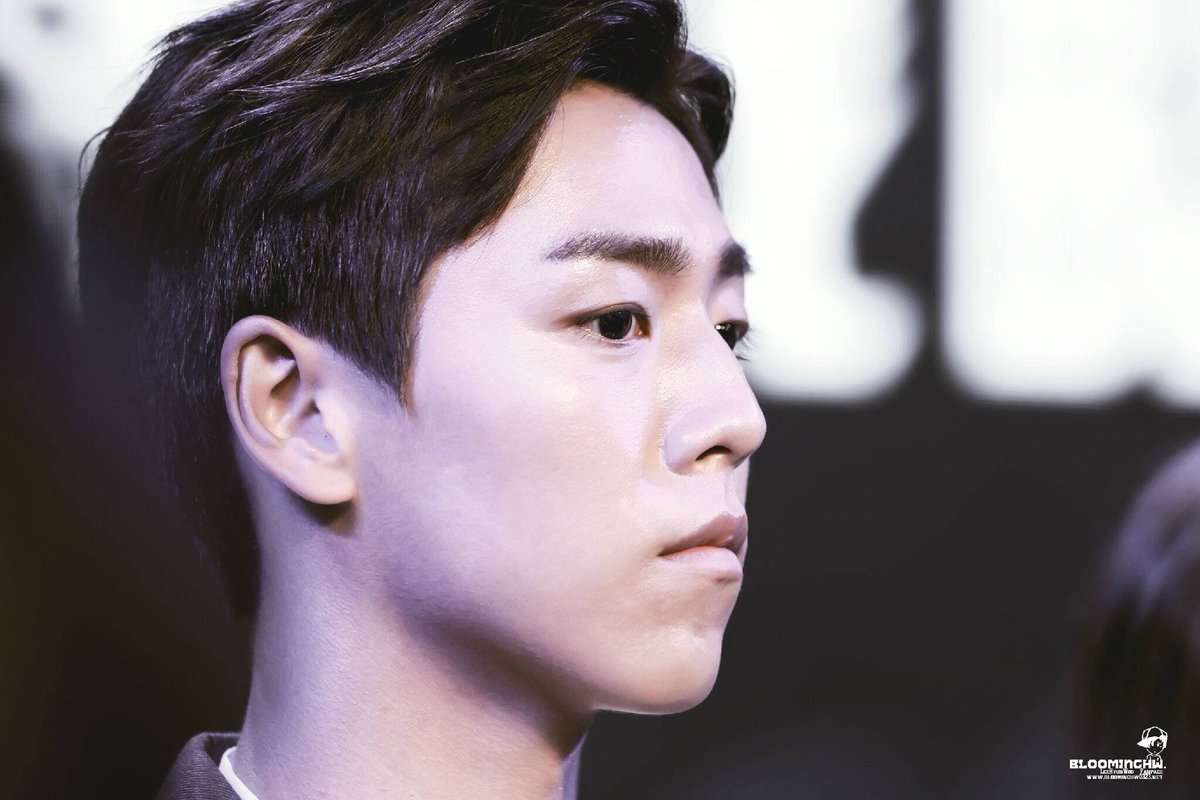 Detail Foto Lee Hyun Woo Nomer 23