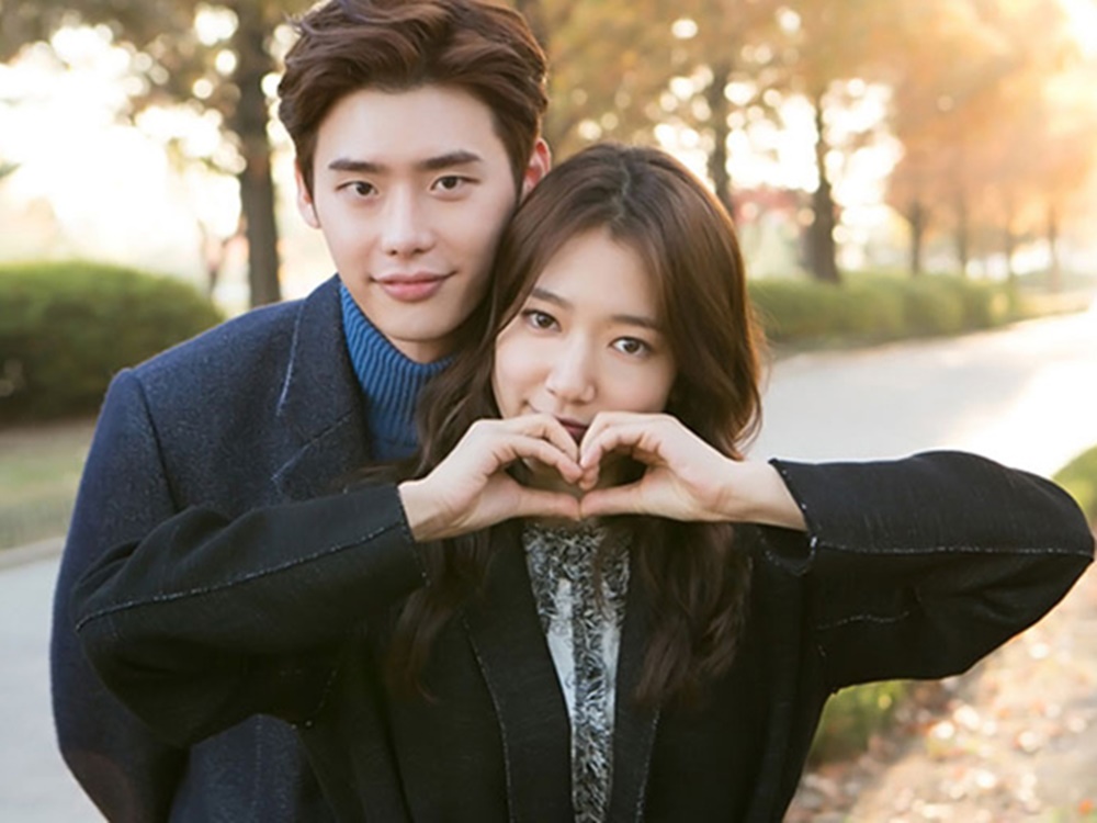 Detail Foto Lee Jong Suk Dan Pacarnya Nomer 3