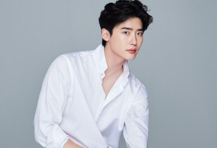 Detail Foto Lee Jong Suk Terbaru Nomer 3