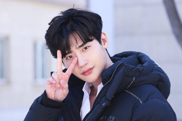 Detail Foto Lee Jong Suk Terbaru Nomer 8