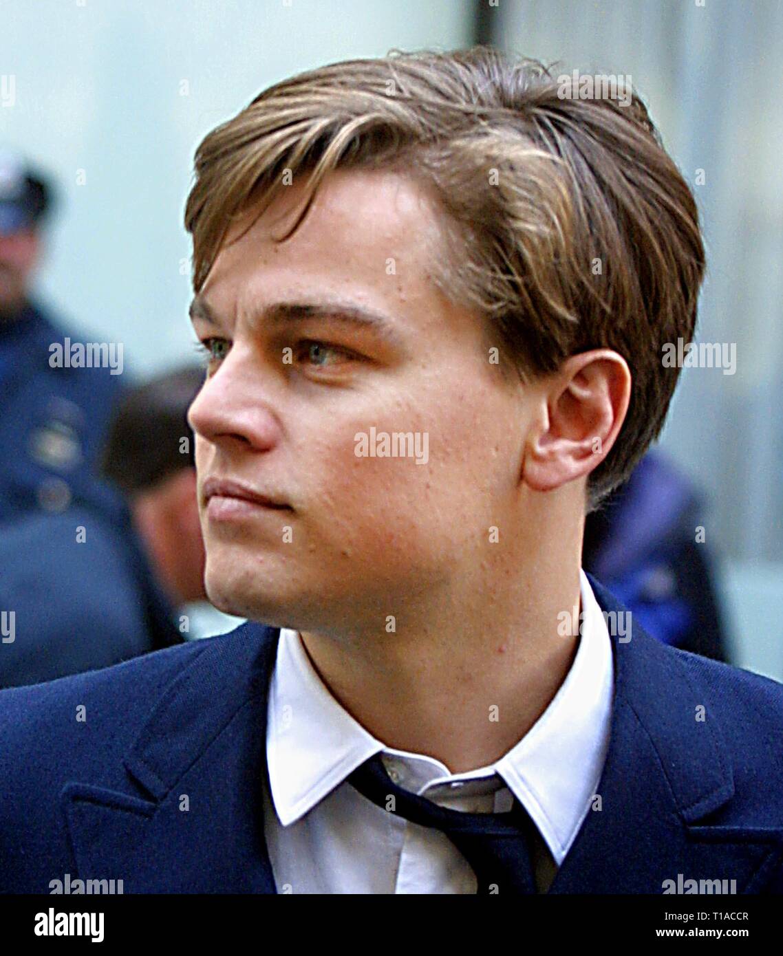 Detail Foto Leonardo Di Caprio Nomer 48