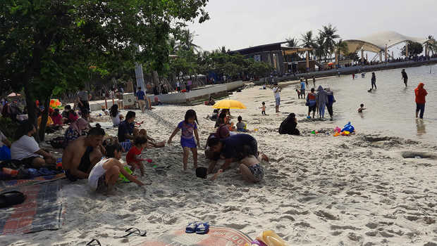 Detail Foto Liburan Di Pantai Nomer 19