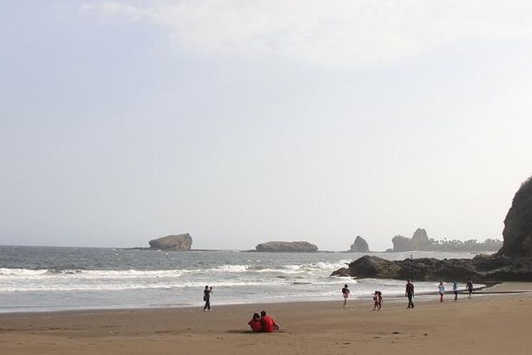 Detail Foto Liburan Di Pantai Nomer 36