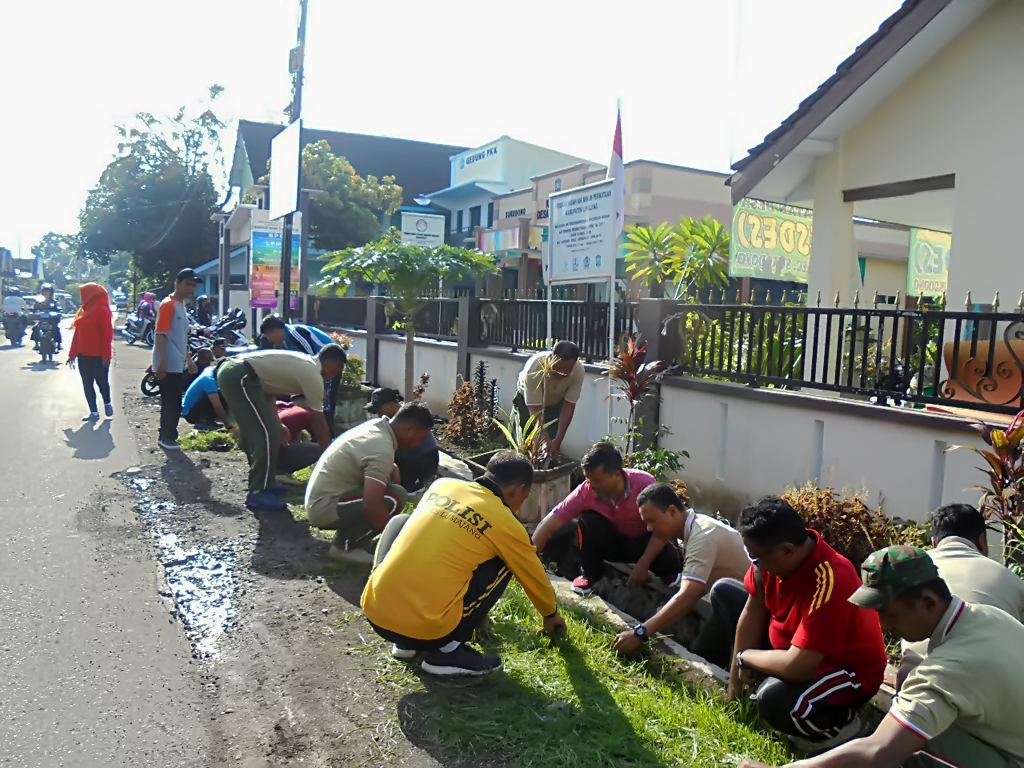 Detail Foto Lingkungan Bersih Nomer 8