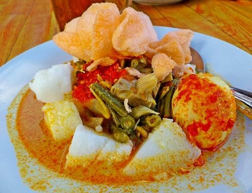 Detail Foto Lontong Sayur Nomer 4