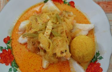 Detail Foto Lontong Sayur Nomer 40