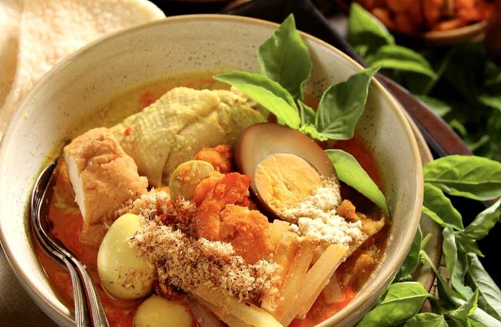 Detail Foto Lontong Sayur Nomer 49