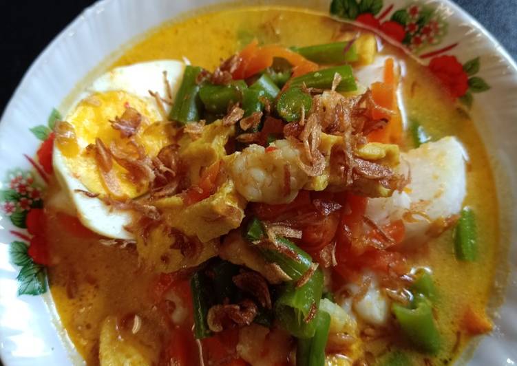 Detail Foto Lontong Sayur Nomer 9