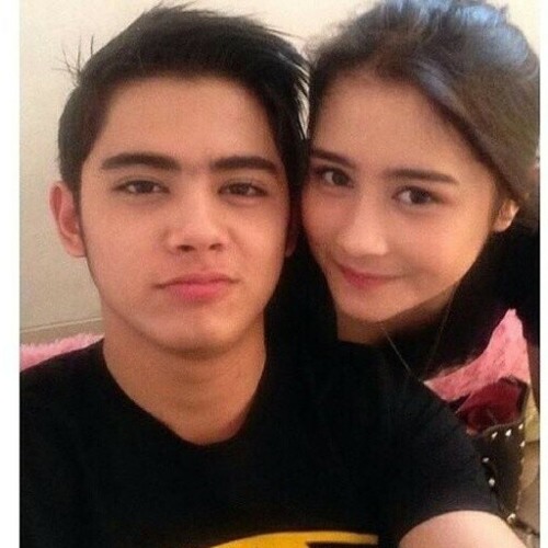 Detail Foto2 Prilly Dan Aliando Nomer 23