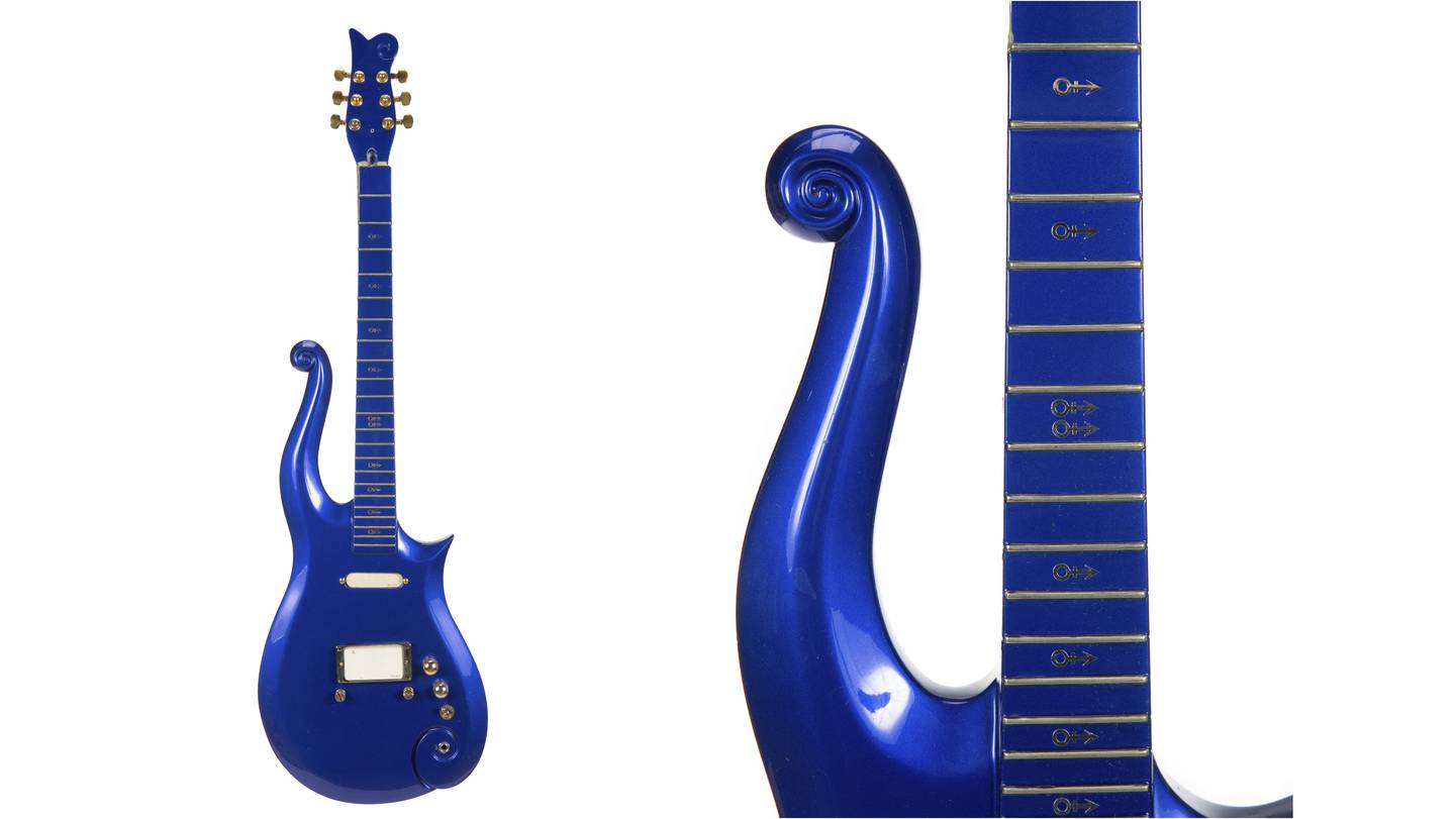 Detail Blaue Gitarre Nomer 23