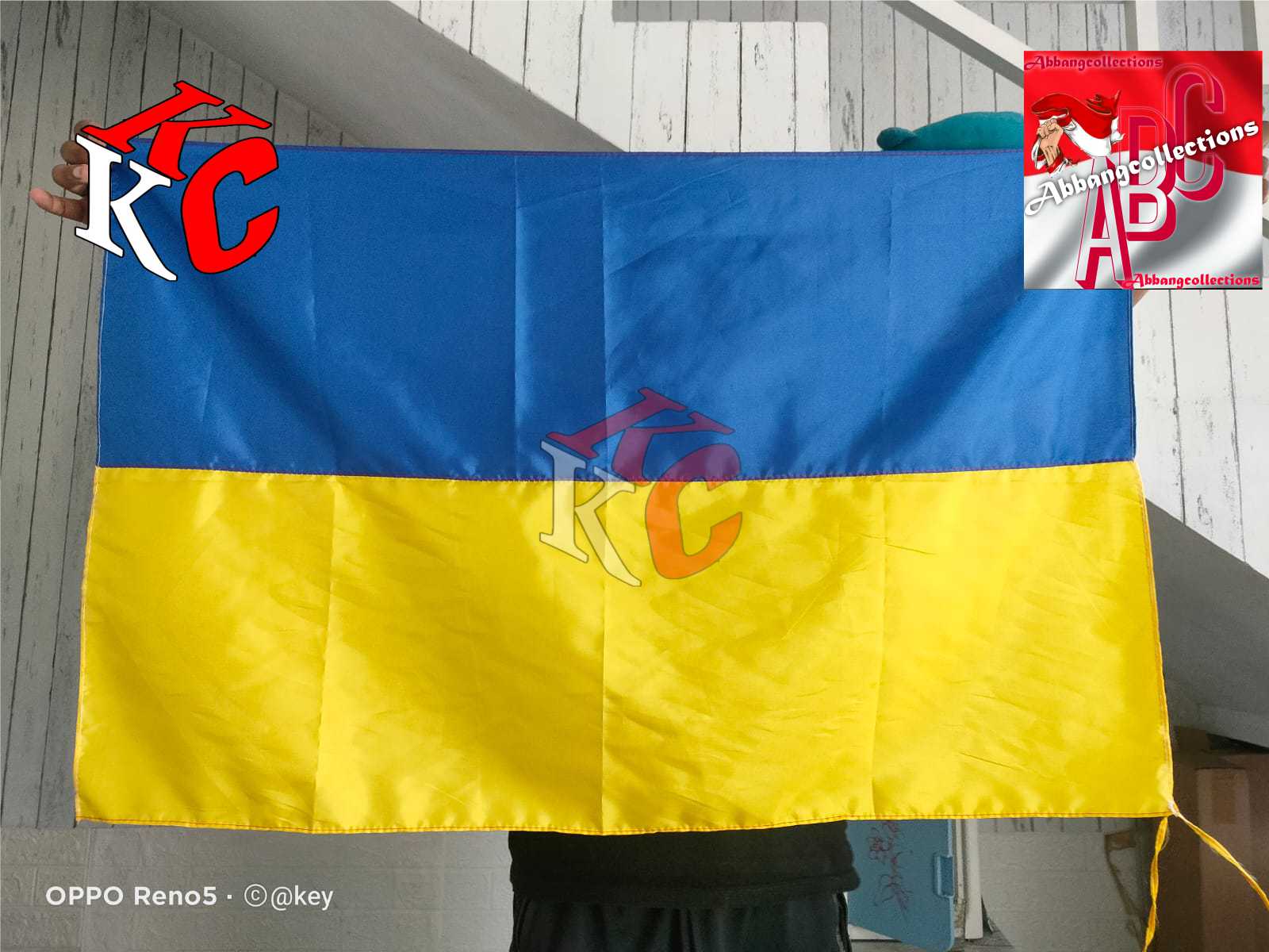 Detail Bendera Biru Kuning Nomer 37