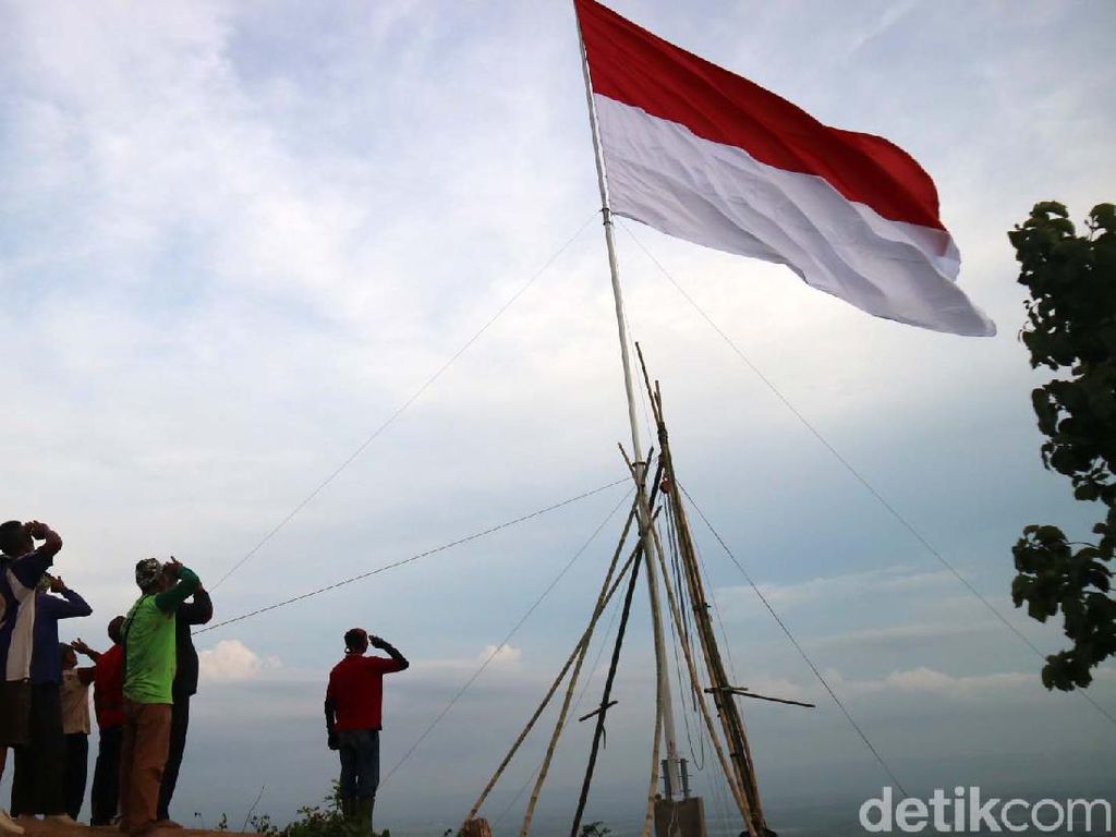 Detail Bendera Merah Putih Berkibar Hd Nomer 57