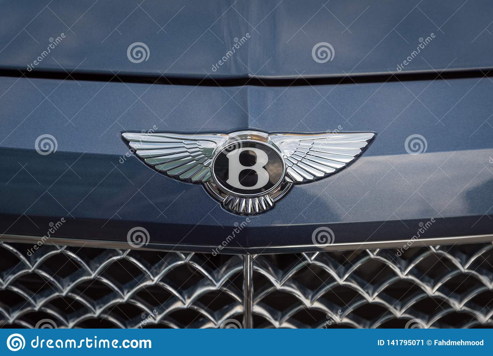 Detail Bentley Emblem Pictures Nomer 57