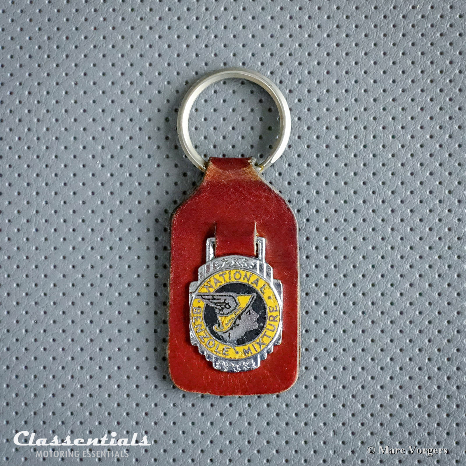 Detail Bentley Keychain Nomer 21