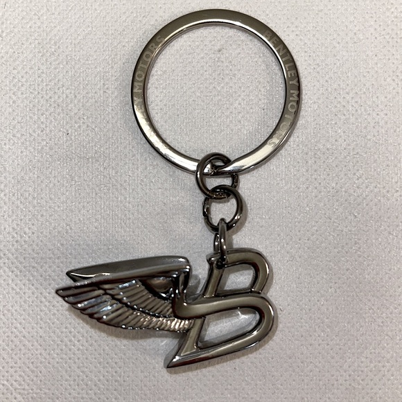 Detail Bentley Keychain Nomer 45