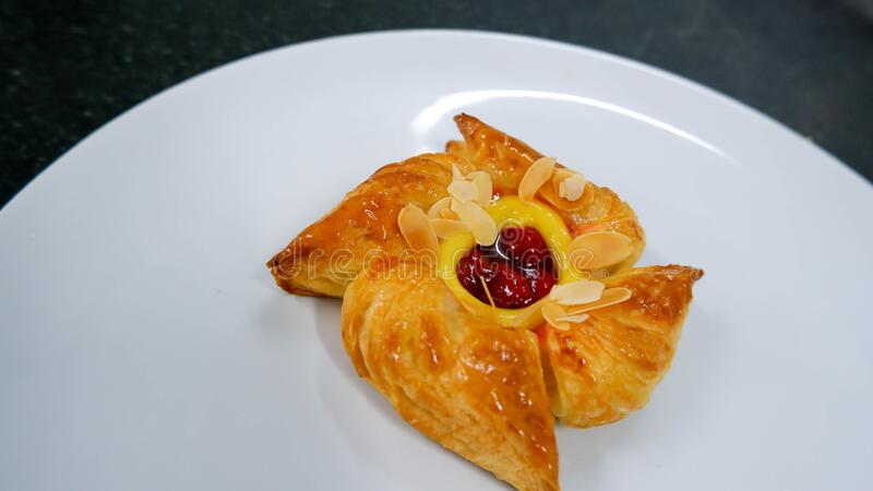 Detail Bentuk Danish Pastry Nomer 42