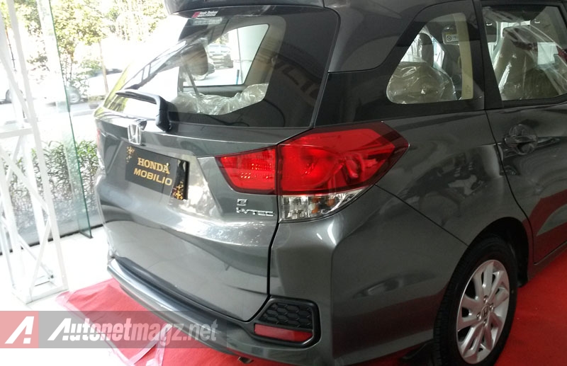 Detail Bentuk Gambar Mobil Honda Mobilio E Nomer 31