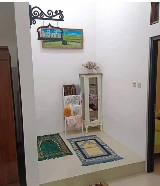 Detail Bentuk Mushola Dalam Rumah Nomer 4