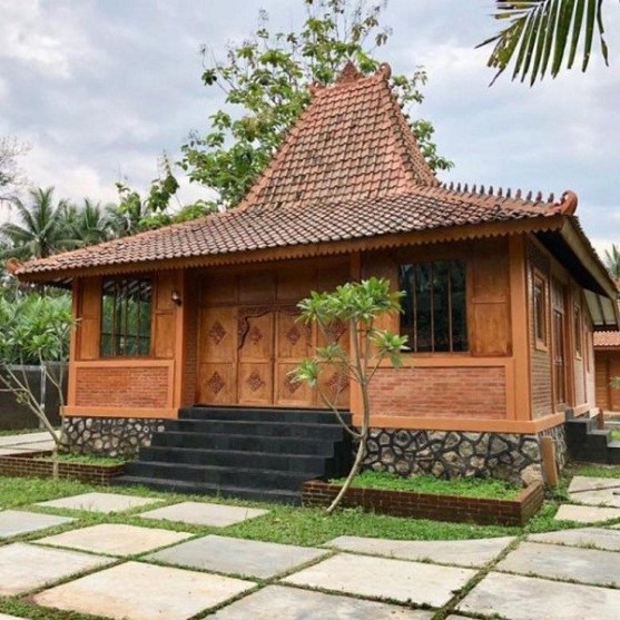 Detail Bentuk Rumah Adat Jawa Tengah Nomer 5