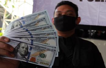 Detail Bentuk Uang 100 Dolar Nomer 46