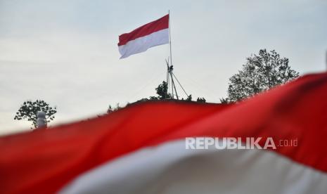 Detail Berkibar Bendera Indonesia Nomer 13