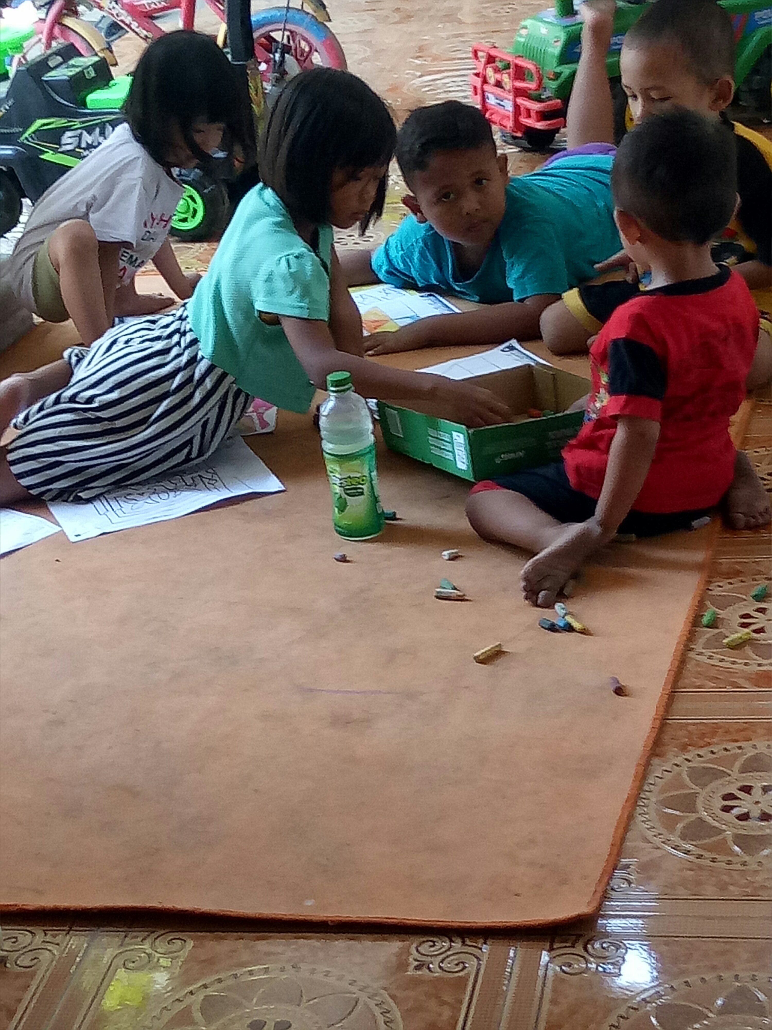 Detail Bermain Dengan Teman Nomer 52