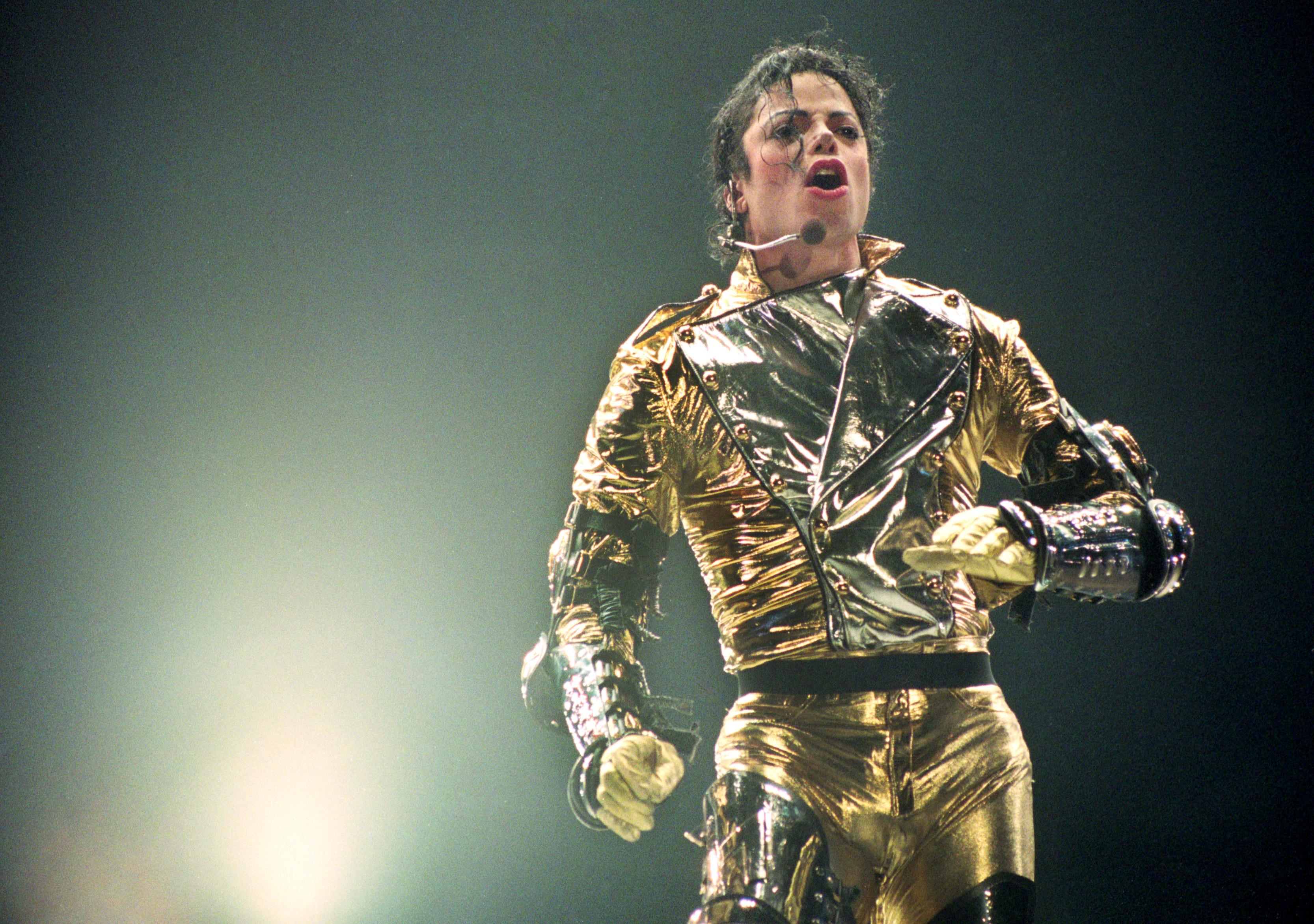 Detail Best Michael Jackson Pictures Nomer 9