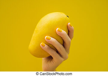 Detail A Mango In The Hand Nomer 36