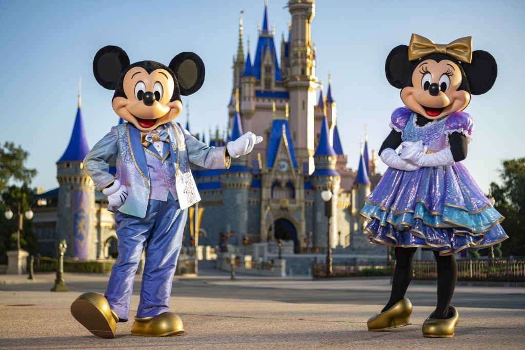 Detail A Picture Of Mickey And Minnie Mouse Nomer 50
