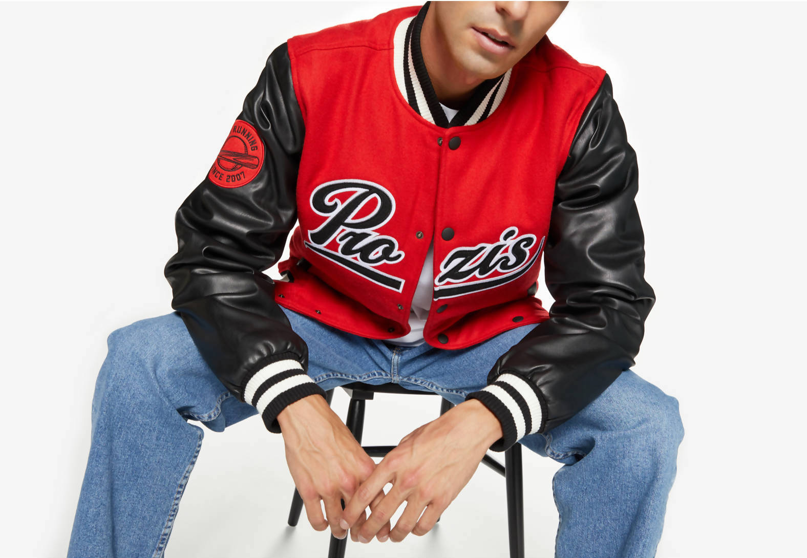 Detail A Red Jacket Nomer 23