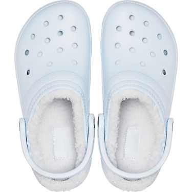 Detail Academy Crocs With Fur Nomer 8