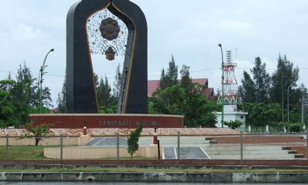 Detail Aceh Taman Sri Sulthanah Ratu Safiatuddin Gambar Foto Nomer 3