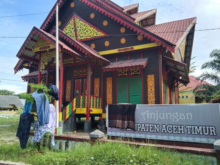 Detail Aceh Taman Sri Sulthanah Ratu Safiatuddin Gambar Foto Nomer 43