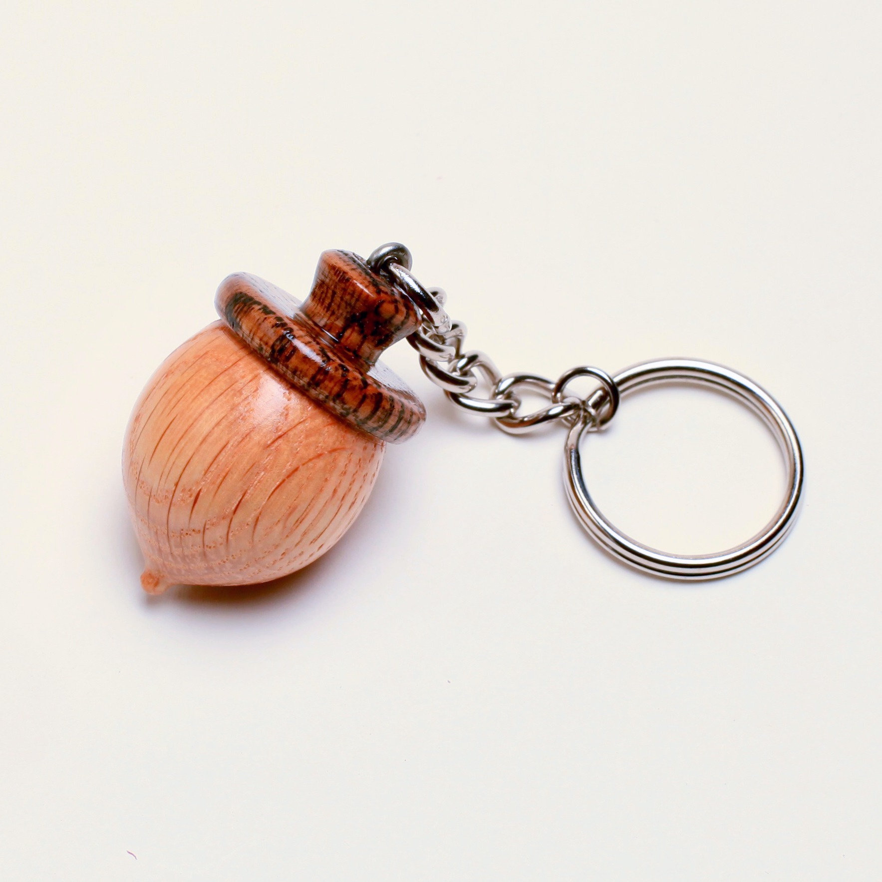 Detail Acorn Keychain Nomer 3