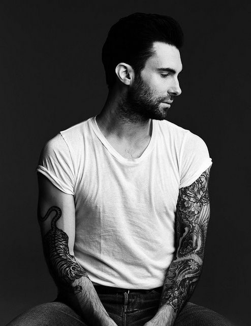 Detail Adam Levine Photoshoot Nomer 19