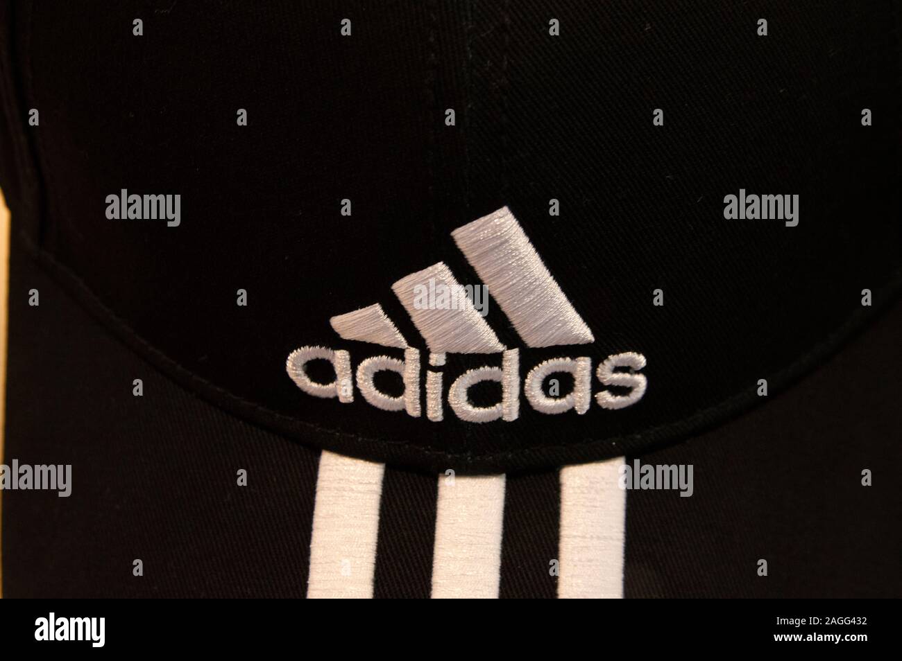 Detail Adida Logo Nomer 47