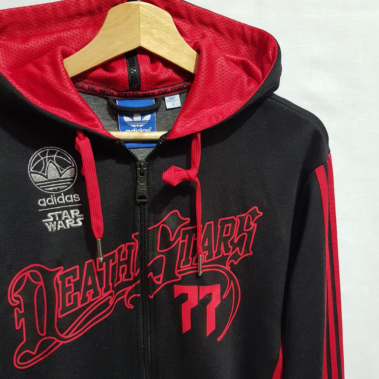 Detail Adidas Darth Vader Hoodie Nomer 11