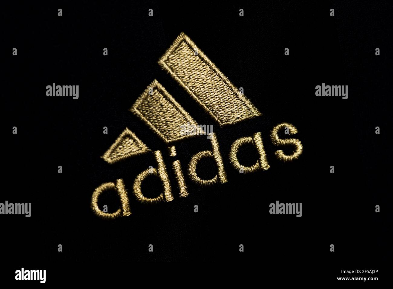 Detail Adidas Logo Images Nomer 28