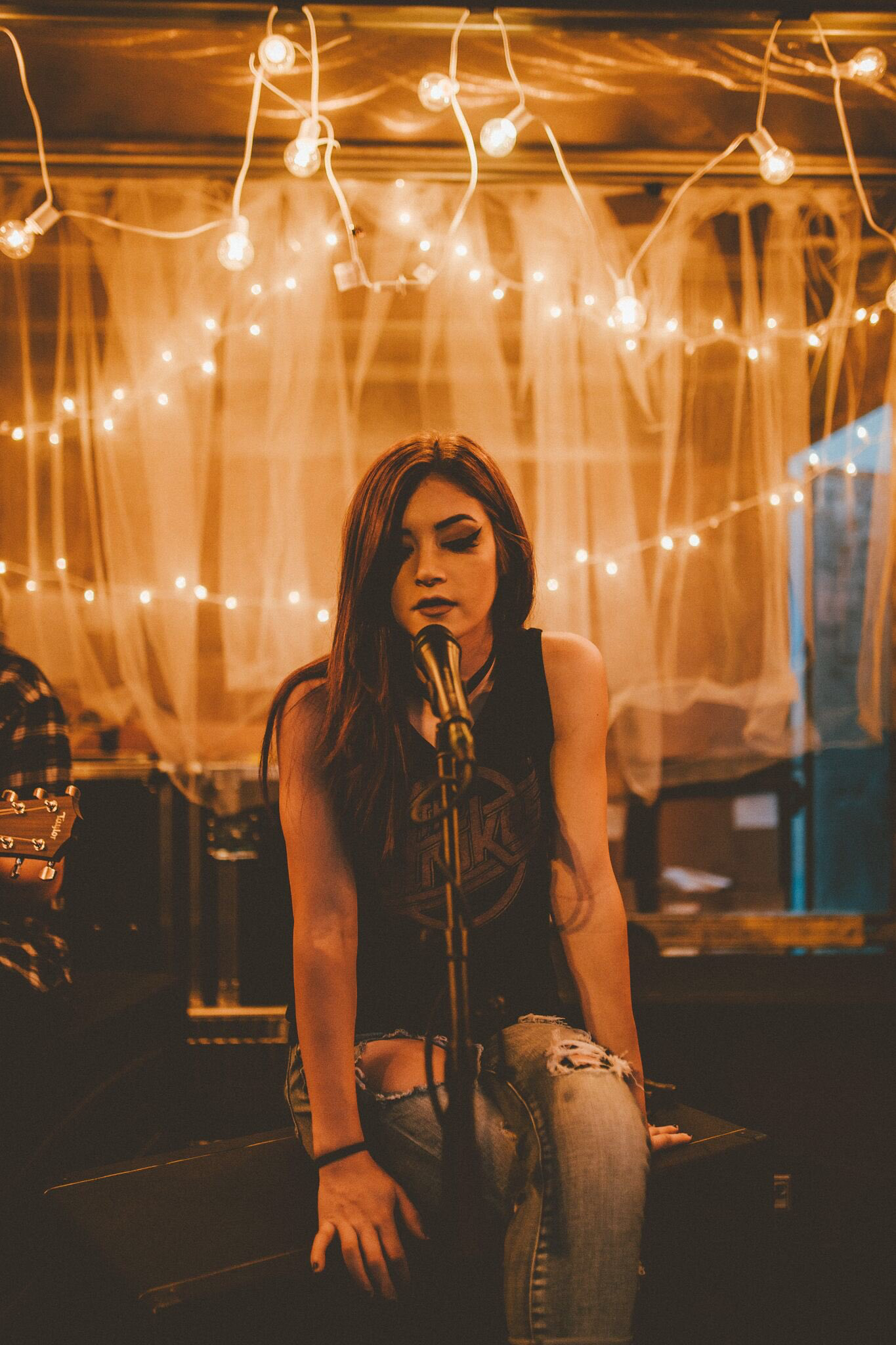 Download Against The Current Wallpaper Nomer 35