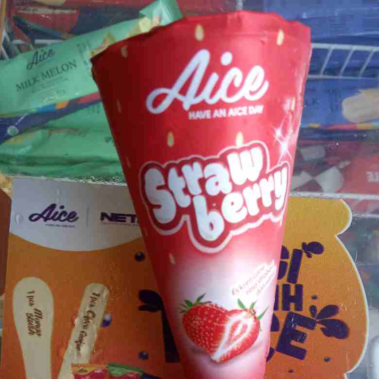 Detail Aice Strawberry Cone Nomer 48