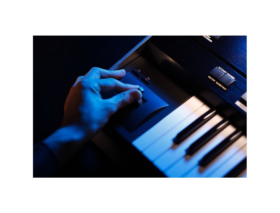 Detail String Ensemble Keyboard Nomer 16