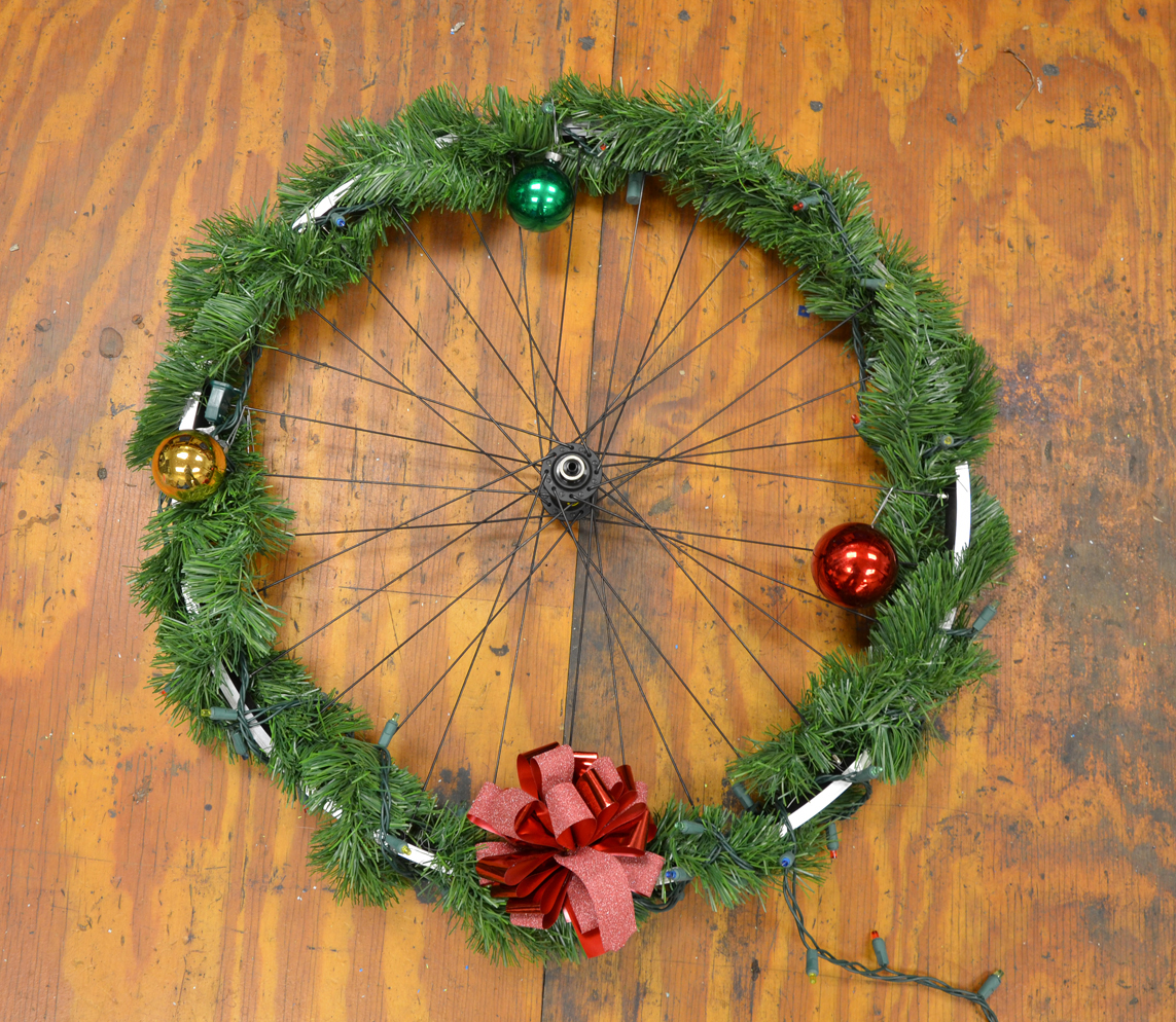 Detail Bicycle Wheel Wreath Ring Nomer 37