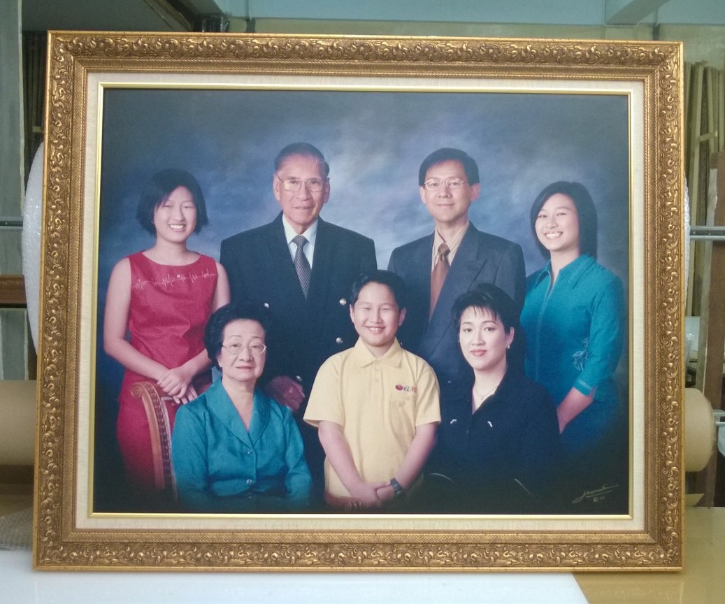 Detail Bingkai Foto Keluarga Nomer 45