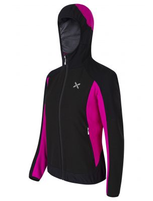 Detail Frau Im Wind Nomer 21