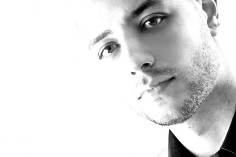 Detail Foto Maher Zain Nomer 36