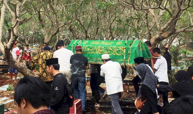 Detail Foto Makam Baru Nomer 31