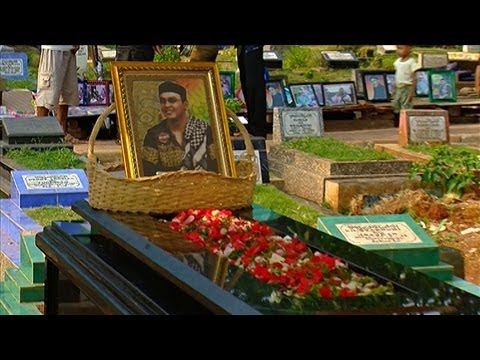 Detail Foto Makam Ustad Jefri Nomer 15